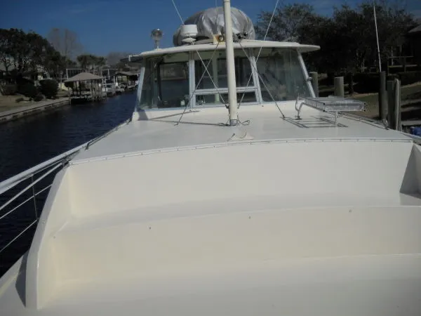 Slide: The Image of Hatteras 43 Double Cabin MY 1972 - 4