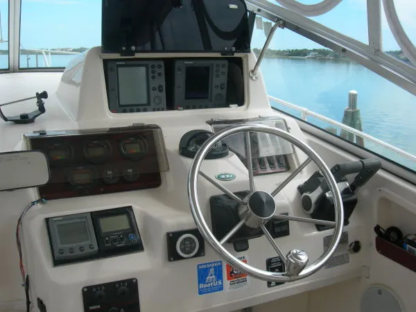 Slide: The Image of Grady-White 300 Marlin 1999 - 1