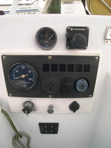 Slide: The Image of Allmand Tri Cabin Sloop 1984 - 4