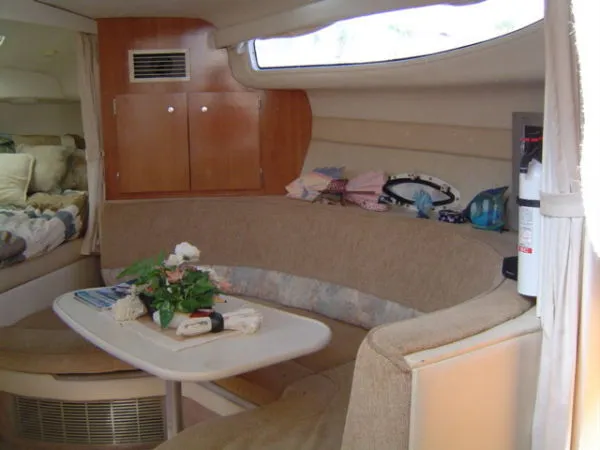 Slide: The Image of Bayliner Cierra 3055 2001 - 5