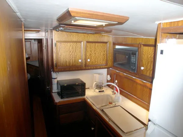 Slide: The Image of Hatteras Convertible 1975 - 10