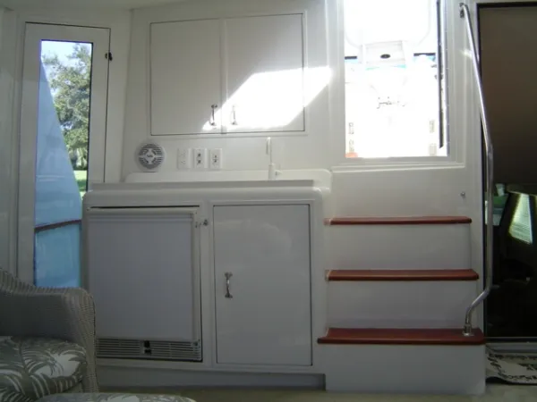 Slide: The Image of Hatteras 50 Stabilized Sport Deck 1996 - 10