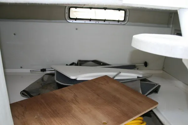 Slide: The Image of Wellcraft 270 Coastal Walk Around w/Trailer 2001 - 10
