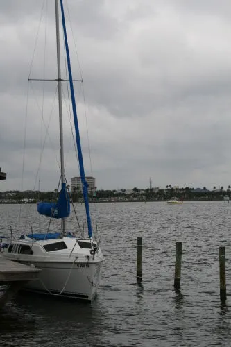 Slide: The Image of Hunter 260 Sloop 2005 - 0