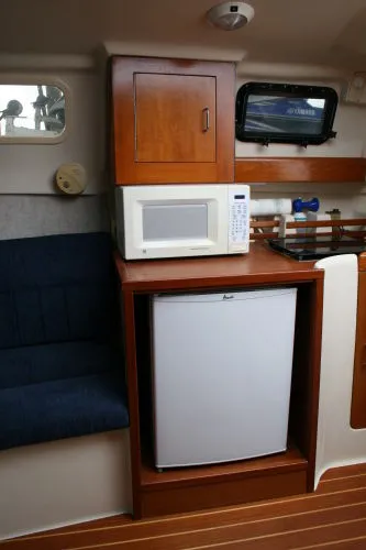 Slide: The Image of Hunter 260 Sloop 2005 - 5
