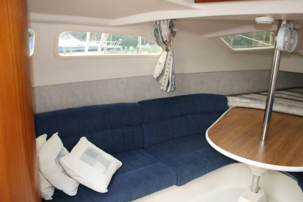 Slide: The Image of Hunter 260 Sloop 2005 - 7