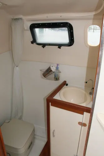 Slide: The Image of Hunter 260 Sloop 2005 - 8