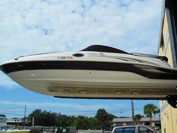 Slide: The Image of Sea Ray 240 Sundeck Bowrider 2003 - 11