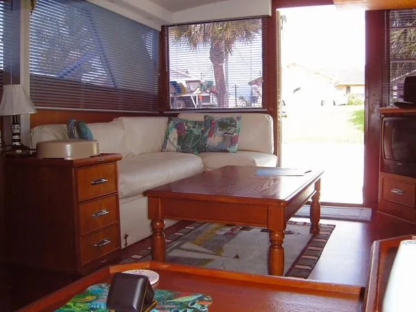 Slide: The Image of Chris-Craft Sport Fisherman 1980 - 8