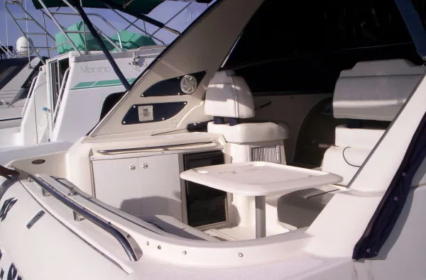 Slide: The Image of Bayliner 3685 Avanti Sunbridge 1999 - 5