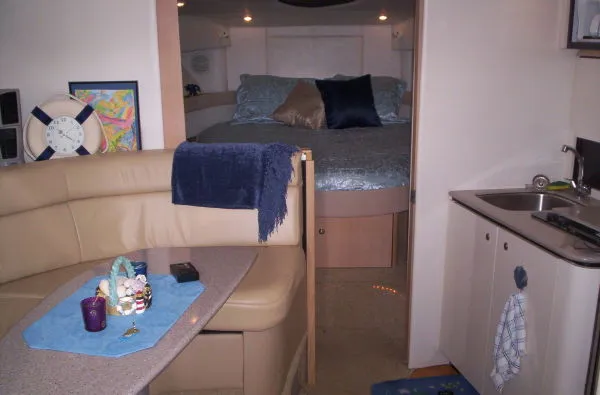 Slide: The Image of Bayliner 3685 Avanti Sunbridge 1999 - 8