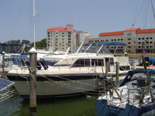 Slide: The Image of Chris-Craft Catalina 1983 - 0