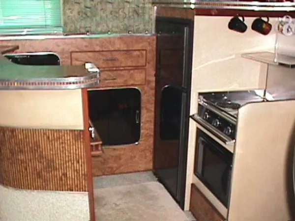 Slide: The Image of Chris-Craft Corinthian Double Cabin 1984 - 1