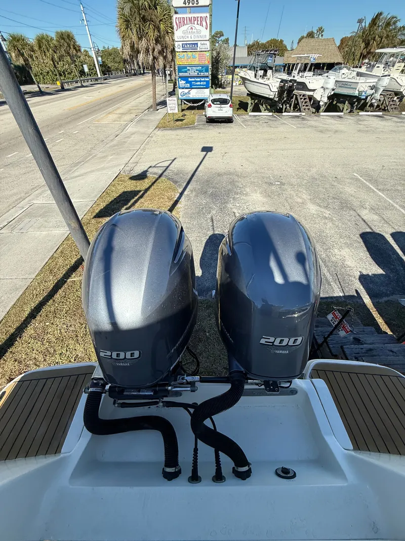 Slide: The Image of Scout 275 LXF 2014 - 12