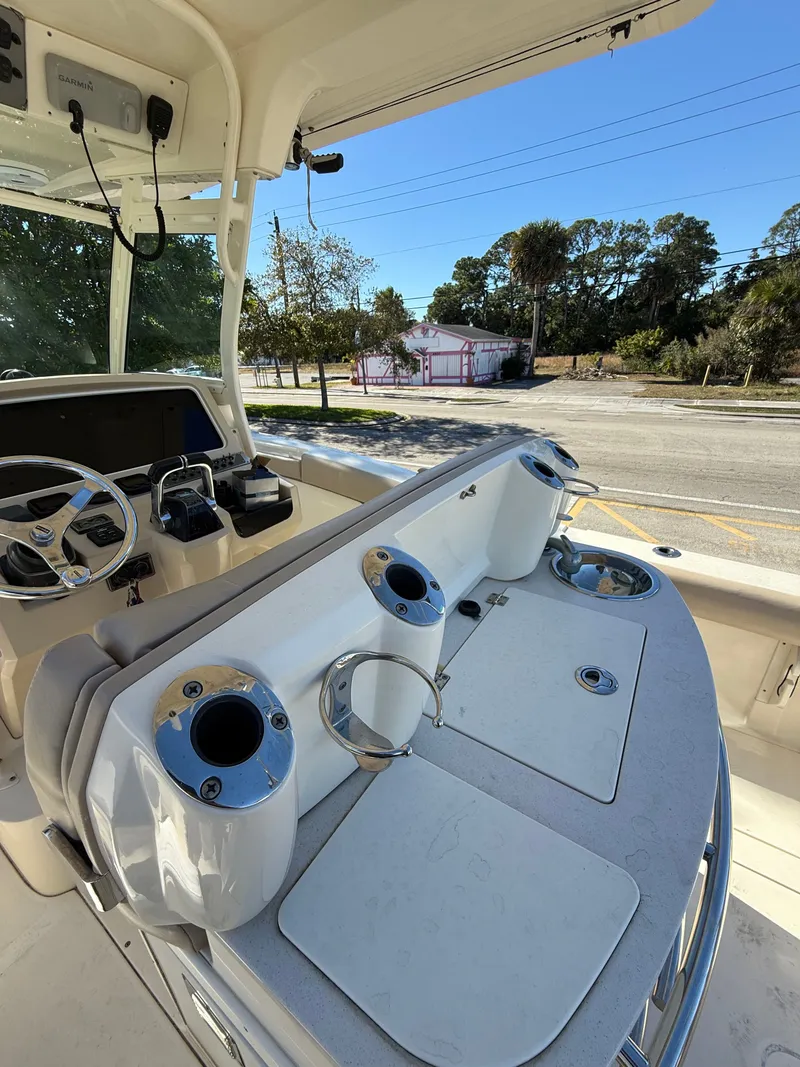 Slide: The Image of Scout 275 LXF 2014 - 5