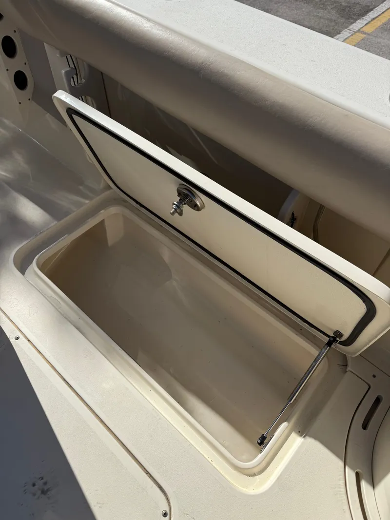 Slide: The Image of Scout 275 LXF 2014 - 8