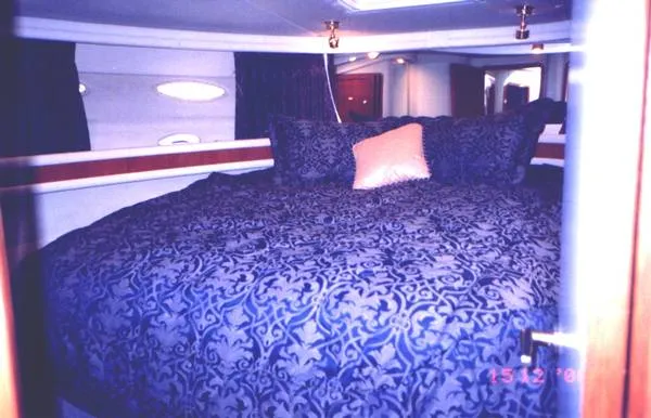 Slide: The Image of Sea Ray 480 Sedan Bridge 1999 - 1