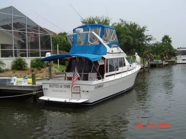 Slide: The Image of Bayliner 3270 MOTOR YACHT 1985 - 10