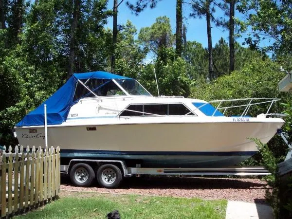 Slide: The Image of Chris-Craft 251 Catalina 1981 - 0
