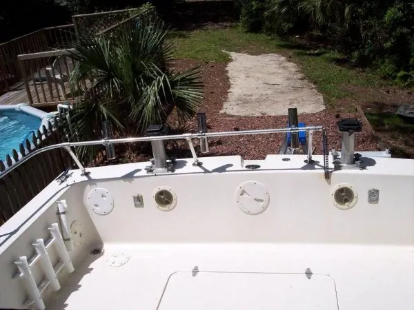 Slide: The Image of Chris-Craft 251 Catalina 1981 - 7