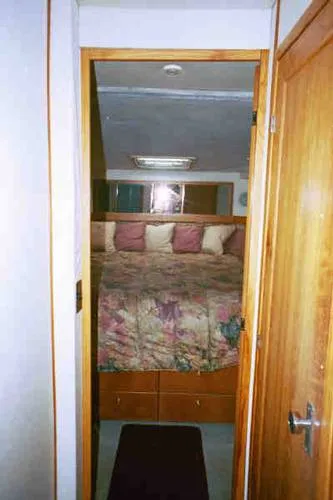 Slide: The Image of Bayliner 3988 MOTOR YACHT 1997 - 1