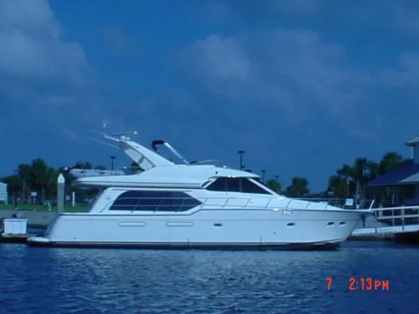 Slide: The Image of Bayliner 5788 Motoryacht 1998 - 0