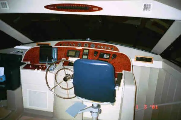 Slide: The Image of Bayliner 5788 Motoryacht 1998 - 7