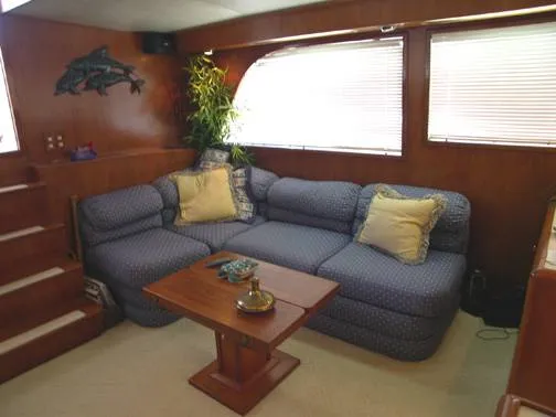 Slide: The Image of Camarque Motor Yacht 1989 - 4