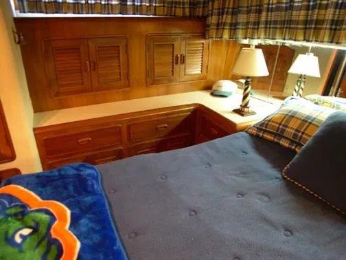 Slide: The Image of Camarque Motor Yacht 1989 - 8
