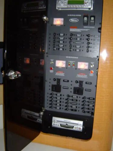 Slide: The Image of Chaparral 350 Signature 2006 - 10