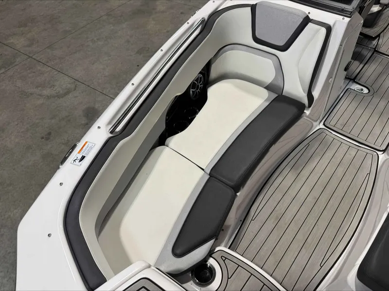 Slide: The Image of Yamaha 252S 2022 - 13