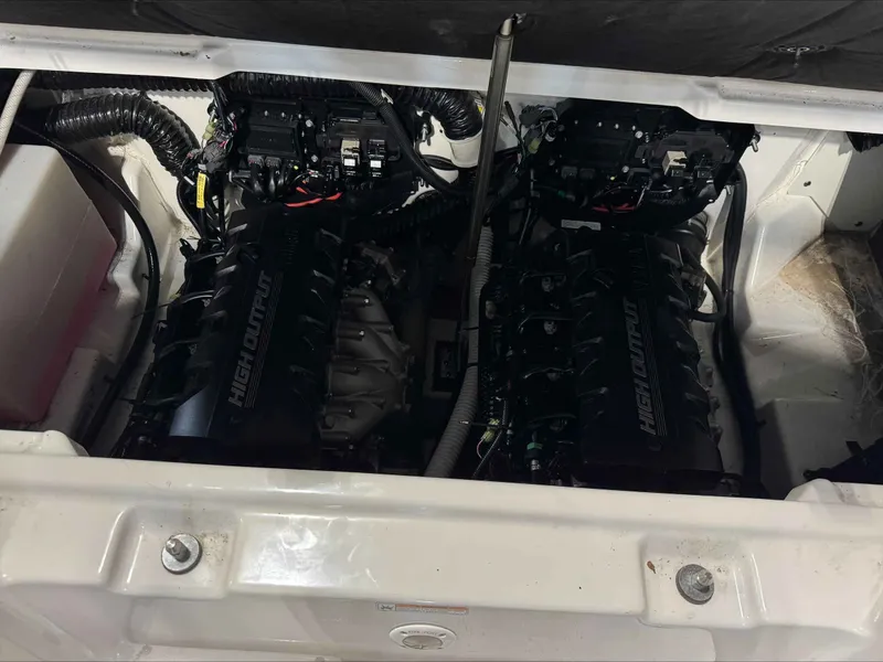 Slide: The Image of Yamaha 252S 2022 - 7