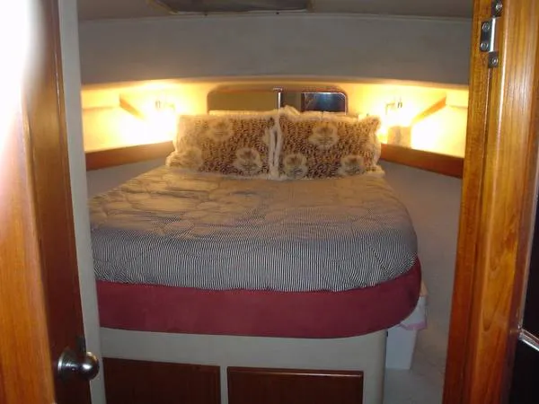 Slide: The Image of Chris-Craft 426 Catalina Double Cabin 1987 - 2