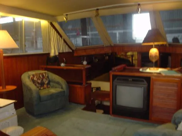 Slide: The Image of Chris-Craft 426 Catalina Double Cabin 1987 - 5
