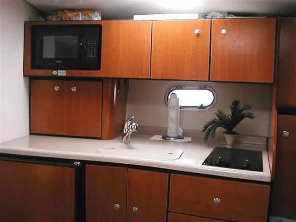 Slide: The Image of Four Winns 328 Vista Cruiser 2003 - 2