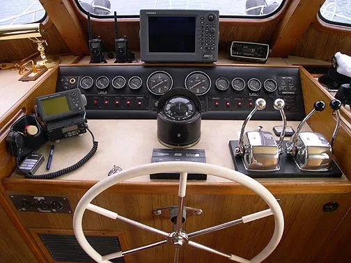 Slide: The Image of Cheoy Lee Efficient Motor Yacht 1986 - 5