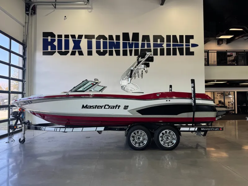 Slide: The Image of MasterCraft X30 2015 - 4