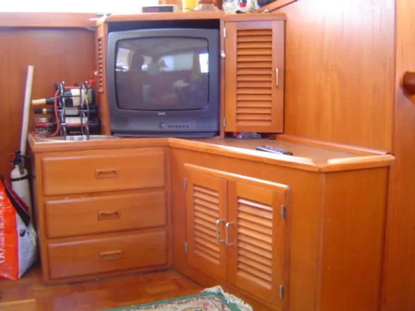 Slide: The Image of Jefferson 3 Staterooms -Sundeck 1986 - 9