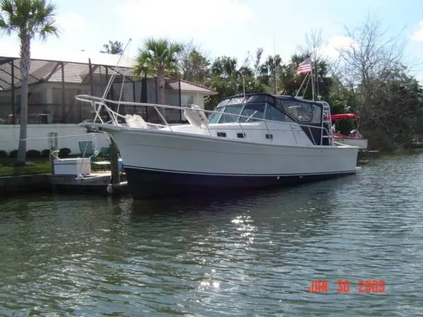 Slide: The Image of Mainship Pilot 1999 - 0