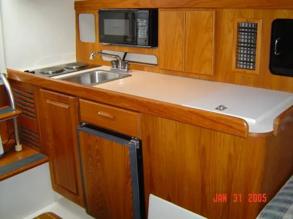 Slide: The Image of Mainship Pilot 1999 - 3