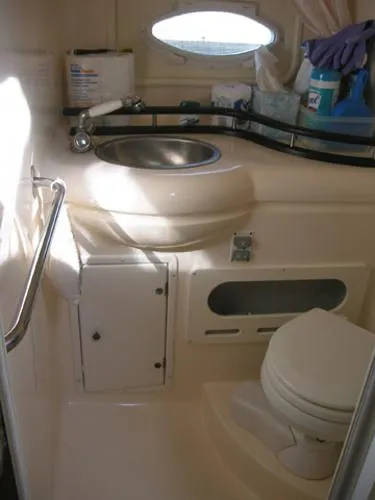 Slide: The Image of Rinker 290 FIESTA VEE 2004 - 9