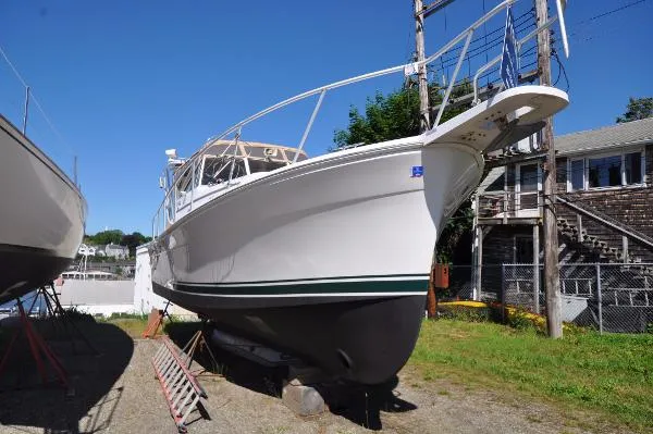 Slide: The Image of Mainship Pilot 30 2000 - 0