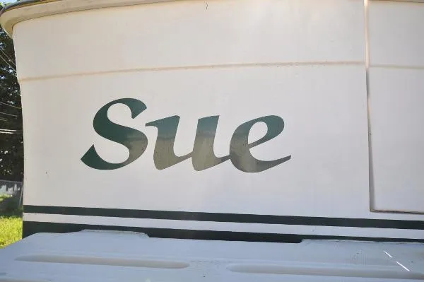 Slide: The Image of Mainship Pilot 30 2000 - 3