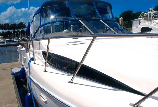 Slide: The Image of Bayliner 3055 2000 - 4