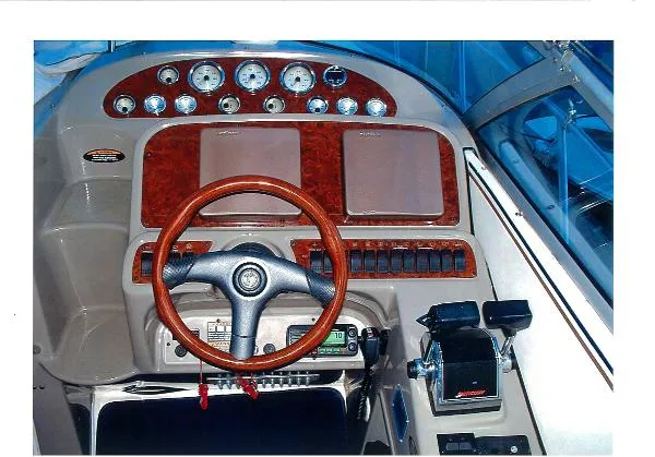 Slide: The Image of Bayliner 3055 2000 - 9