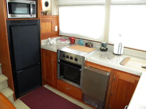 Slide: The Image of American Tug 34 2004 - 7