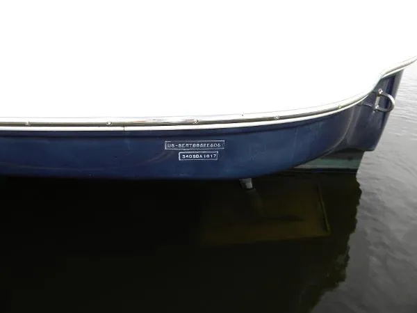 Slide: The Image of Sea Ray 340 Sundancer 2005 - 11