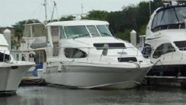 Slide: The Image of Sea Ray 390 Motor Yacht 2004 - 0