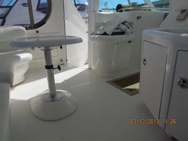 Slide: The Image of Sea Ray 390 Motor Yacht 2004 - 11