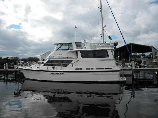 Slide: The Image of Gulfstar 49 Motor Yacht 1984 - 0